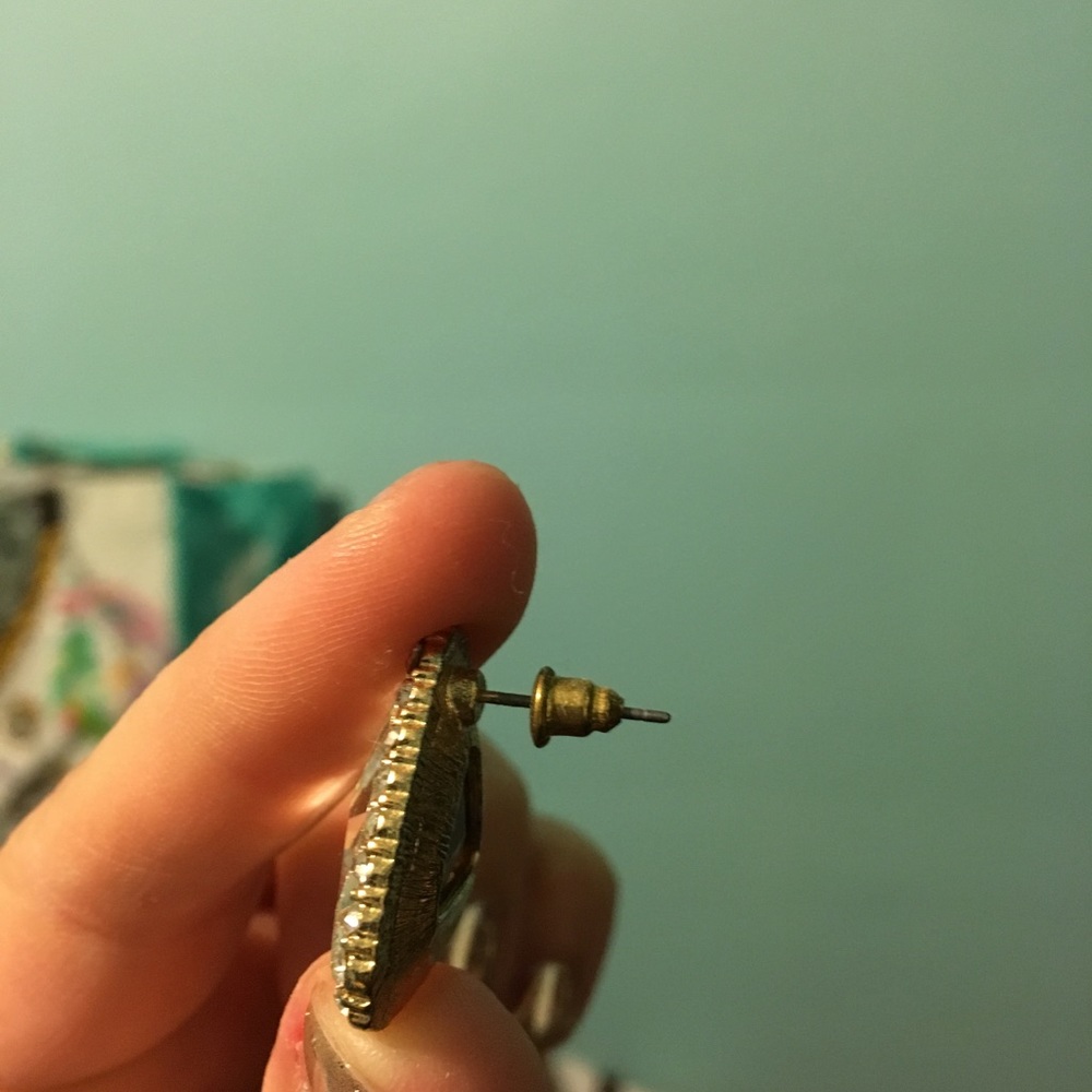 Studs - Picture 2 of 5
